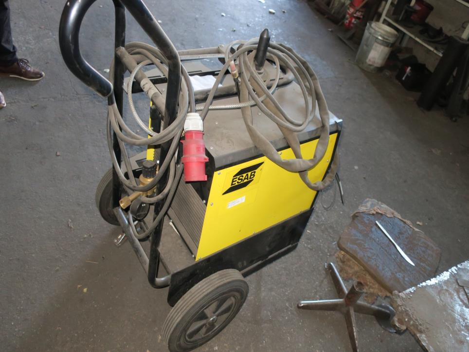 Machines pour le travail du métal-6